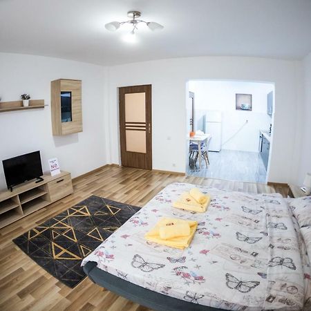 Travel Homzzz Apartments Târgu-Mureş Exterior foto