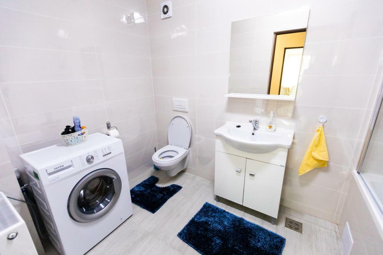 Travel Homzzz Apartments Târgu-Mureş Exterior foto