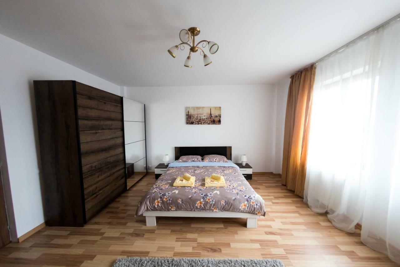 Travel Homzzz Apartments Târgu-Mureş Exterior foto