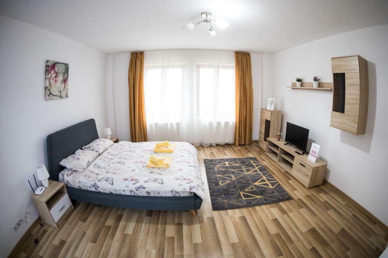 Travel Homzzz Apartments Târgu-Mureş Exterior foto